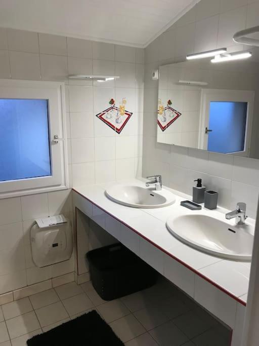 Maison 3 Chambres - Chez Florence Yzeure Zewnętrze zdjęcie